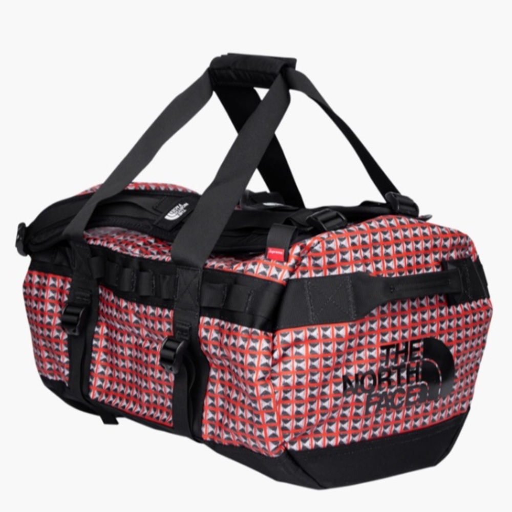 NWT Supreme The North Face Studded Camp Duffle Bag - Picture 12 of 12
